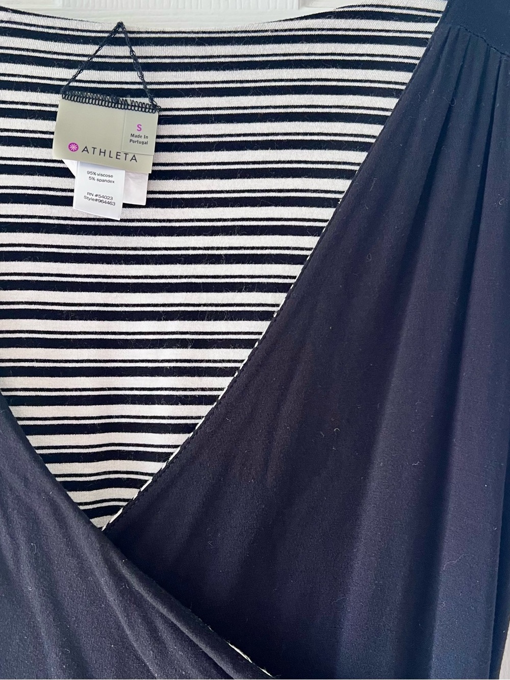 Athleta Reversible Sleeveless Striped Wrap Style Dress Black White Size S - Picture 8 of 10